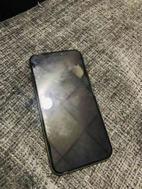 آيفون XS ٢٥٦ • بطارية ٧٧ • فيس ايدي معطل