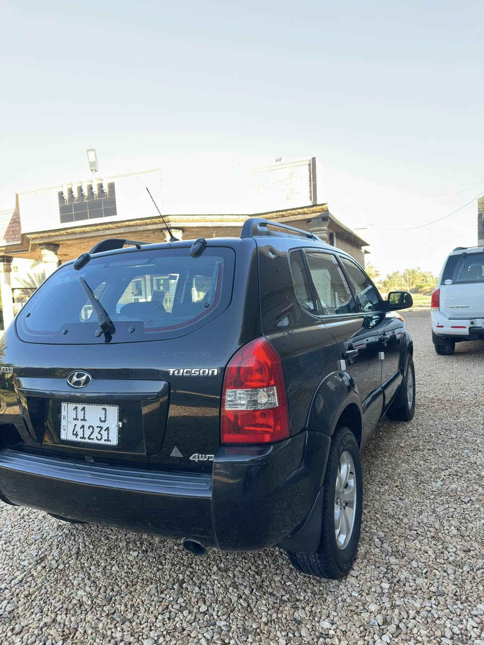 سلام عليكم توسان موديل ٢٠٠٩كوري  مكينه دوش رقم بغداد جديد مداور ثاني يوم  تخم تاير تبريد ثلج شاشه السياره كفاله عامه مثل ما واضح بل سونار 
١٢٥وبيه مجال بسيط
***********
