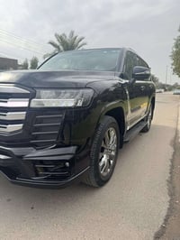 Land cruiser GXR Limited 2024 لاندكروز GXR موديل 2024 زيرو بعدها بريحة...