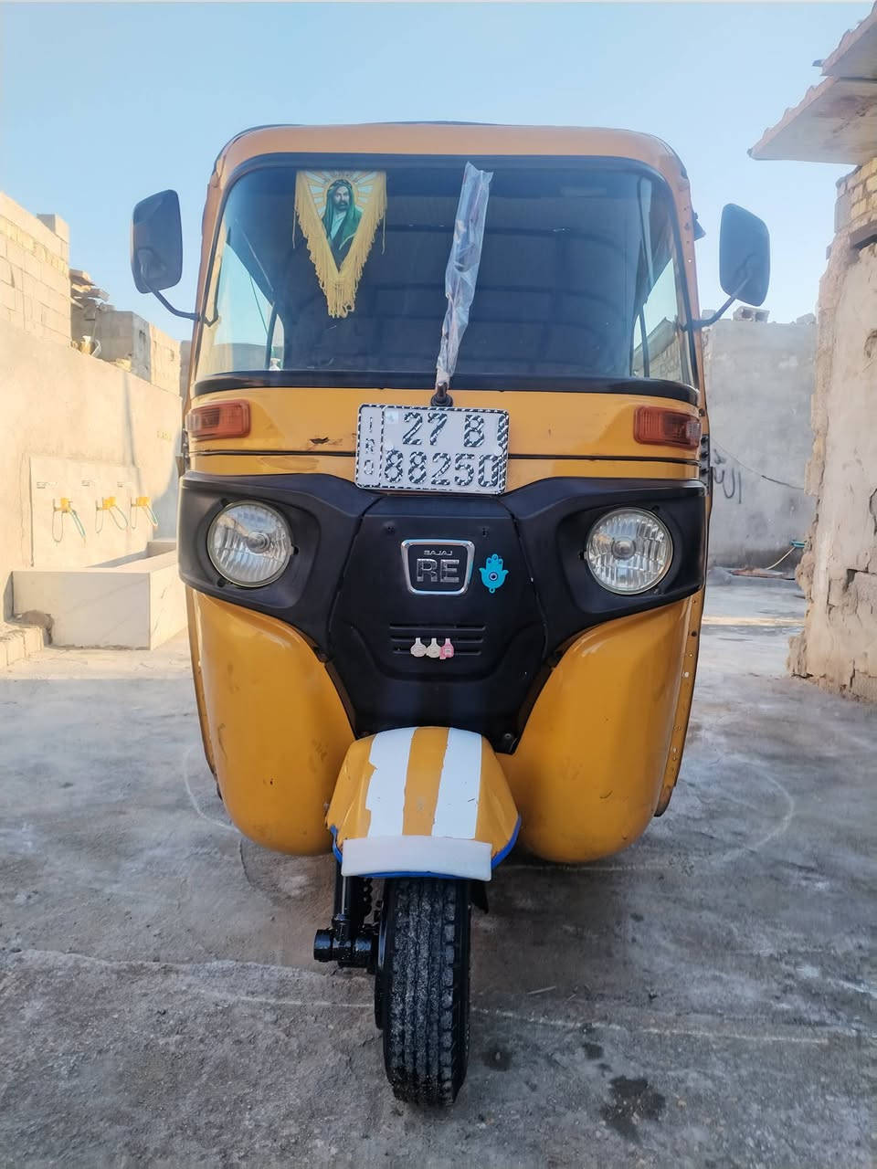 سلام عليكم تكتك للبيع 19 شهر 12 يوم 15 كفاله قطرت صبغ ومعجون ما بيها تكتك بلاديه  تراي زيرو سعر 5400 وبيها مجال خاص مقلق اتصال ***********
