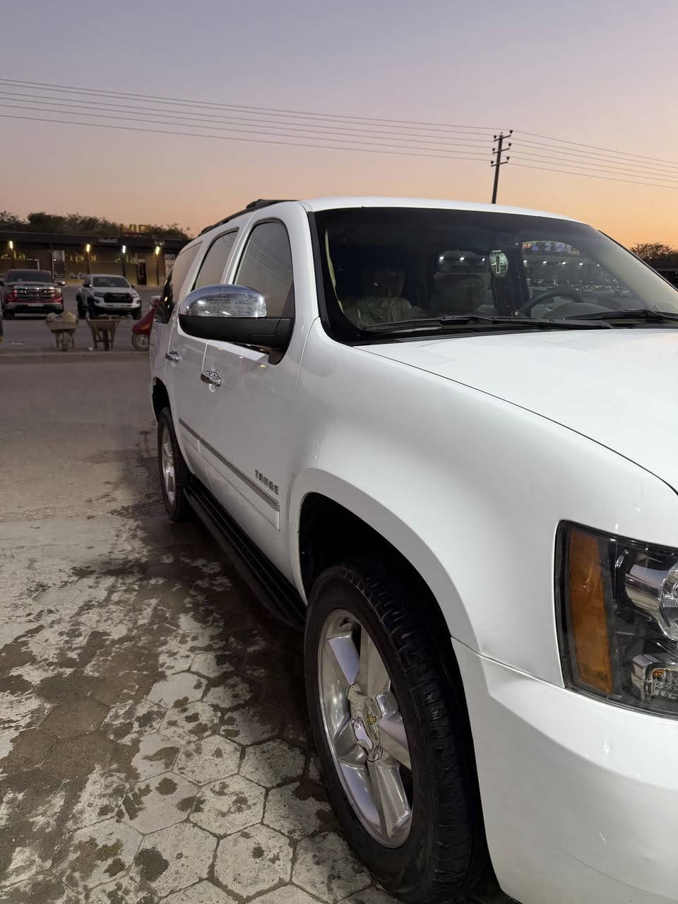 السلام عليكم تاهو خليجي اصولية رقم بغداد دولي موديل 2012 كفالة عامه من الصبغ وضربه وتبديل سيارة مناقصه برغي تخم دلوب مكينة  الكير الحداديه سياره خير من الله السعر 280$ وبي مجال ***********
