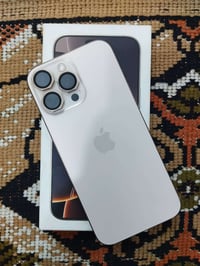 ايفون 16 برو ماكس • ماستر شرق اوسط • بطارية 100%