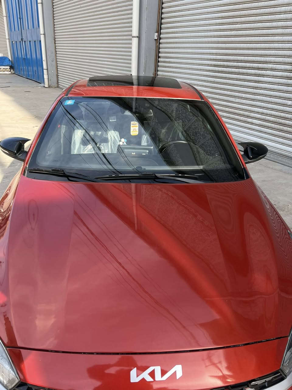 السلام عليكم
فورتي جي تي لاين موديل 2023 
رقم بغداد مميز بأسمي تحويل ثاني يوم هزه جديده ارقام جديده
لون مميز مشمشي 
حادث سطحي بيها قطع صبغ فقط بدون دواخل لغود شواصي كلها مكفوله وسليمه
فول فول مواصفات 
فتحة سقف 
كشنات حضن بصمة الجي تي لاين ع الكشنات 
بگلايت لد 
درگه D بطابع رياضي 
سبايدر بلادي 
رادارات امامي وجانبي 
بصمة ابواب 
شاشه حجم كبير 
ثلاث وضعيات قياده 
النورمال.والسمارت .والسبورت 
 ومعروفه مواصفات الجي تي لاين 
مكينه 2000دوش المرغوب 
للأستفسار الاتصال ع الرقم
***********
