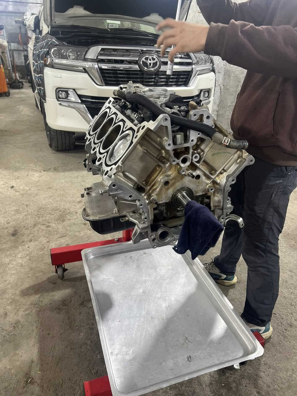 من ورشة الاخوين تصليح وفحص السيارات بالكومبيوتر
تجفيت محرك TOYOTA GXR  V8 1UR  2020
سبب تجفيت خطئ مصنعي برغي ثلاجه يرتخي 
يوكع فوك البستم وتسبب مشاكل 
ملاحظة اخواني الي عدهم سياره تويوتا ولكزز 
يجي محركها  1UR  و. 3UR  تفضل على ورشتنه
نفحص ثلاجه ونعالجها قبل ماتسببلك مشكله وتخسر 
فلوس تجفيت اخواني ثلاجه مالتها غالي بس تنحل 
بورشتنه بسعر مناسب 
عنوان كركوك حي صناعي جنوبي خلف محطة بنزين الشهيد 
سايدين رئيسي مقابيل شريكة حدادة الحدباء
📞 *********** & ***********
