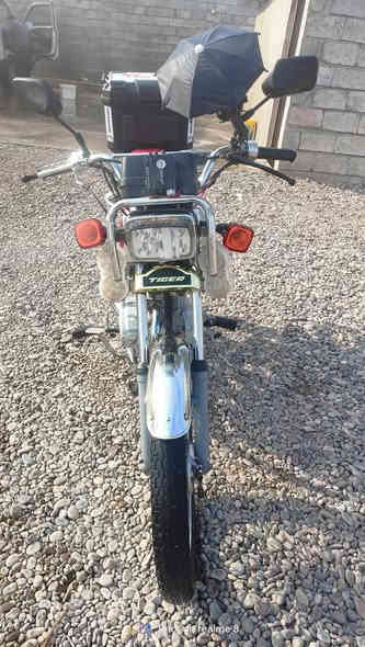 السلام عليكم دراجه ناريه 4گير ايراني شغال اشاير لايتات هورن نضيف حيل نص هندر. 350.والجنطه وياه 
***********
