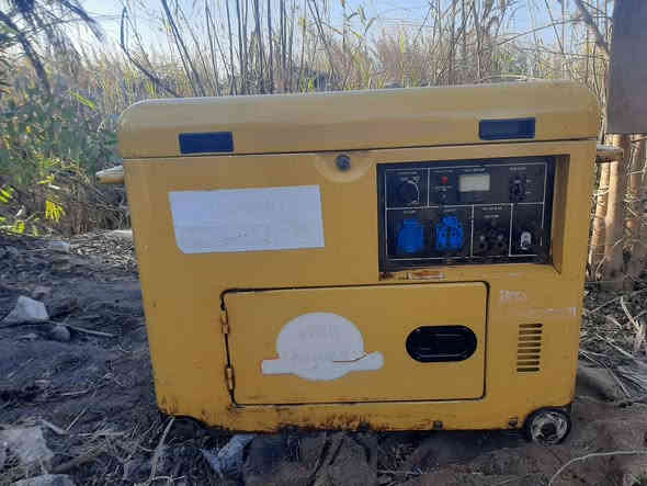 مولد  كاتم كازشغال ونضيف كلش مال باله   سعر 500 وبيه مجال مكاني مشروع المسيب***********
