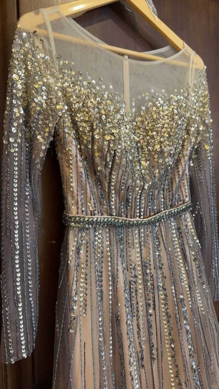 فستان عقد ملبوس اقل من ساعتين قياس سمول واكس سمول ماخذته ٥٦٠ ابيعه ١٧٥ موجود توصيل


**إذا كنت صاحب هذا الإعلان وتريد حذفه لأي سبب، رجاءا أرسل رسالة إلى الدعم الفني**