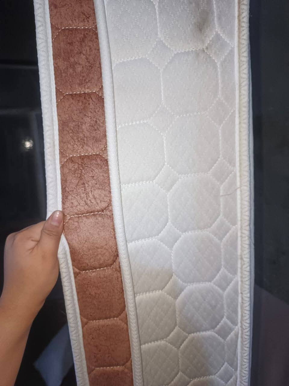 دوشك جربايه طبي اصلي المميز مينزل ابد قياس 180نضيف سعره80وتوصيل عليكم  للتواصل وتساب *********** النجف, العراق
