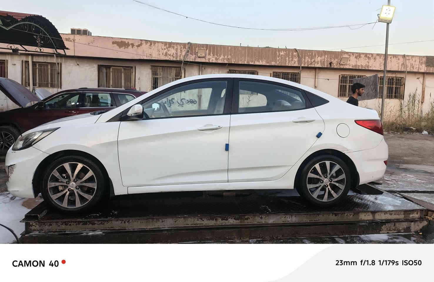 السلام عليكم سيارة اكسنت موديل ٢٠١٥ خليجي فول مواصفات السعر ١١٠$ بيه مجال مع السونار للاستفسار الاتصال ***********
