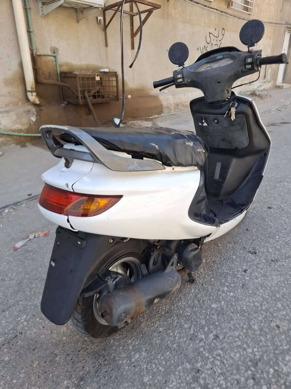 السلام عليكم دراجه فراشه للبيع  الدراجه ماعايزه كلشي كهرباءيات  فول الدراجه مفتوحه فقط  السعر ٤٥٠ وبيه مجال مكان نجف مكتب الرشيد ***********
