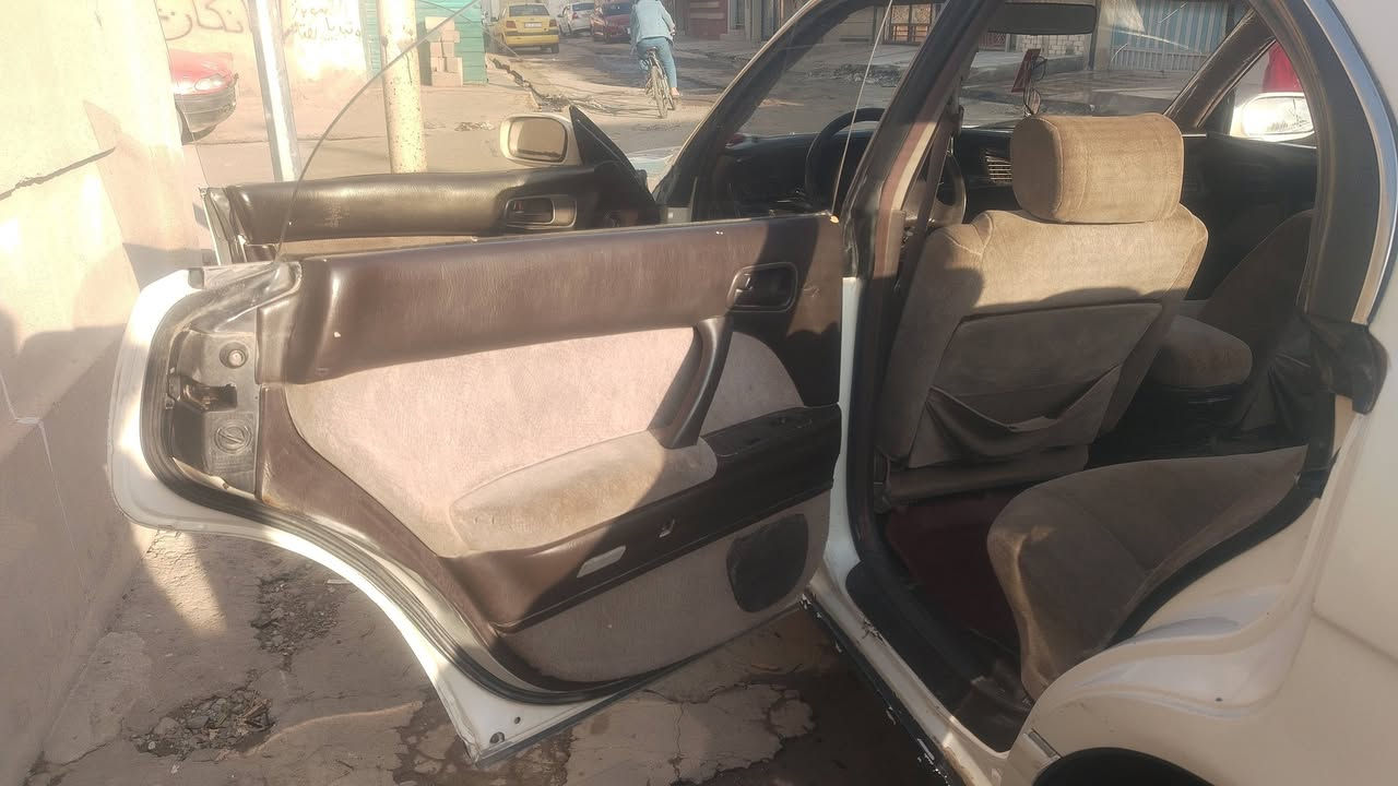سيارة البيع بطه مديل ٩٦ كلها شرط بس مشرحه السعر ٤٣ ورقة بيها مجال قليل رقم الهاتف ***********
