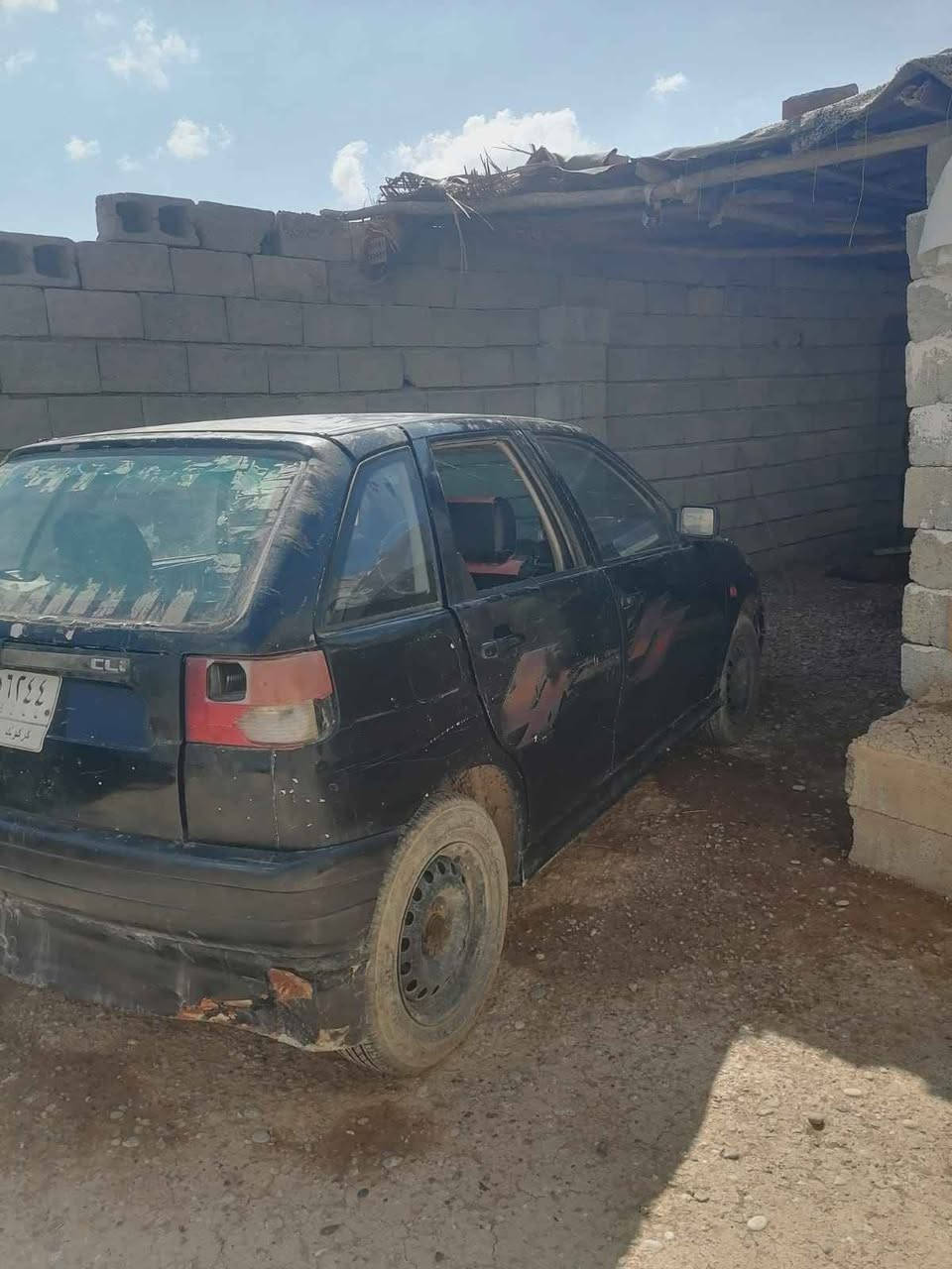 السلام عليكم
سيارة للبيع أو مراوس
سيارة جاهزة صدر جديد 
تخم تاير جديد
كير جديد 
محرك بي بداية بخار
شرط التحويل
شرط الغرامات
السعر 15وبيها حك الجيه
العنوان :صلاح الدين 
للاستفسار:***********/
***********رقم الواتساب تكريت, صلاح الدين
