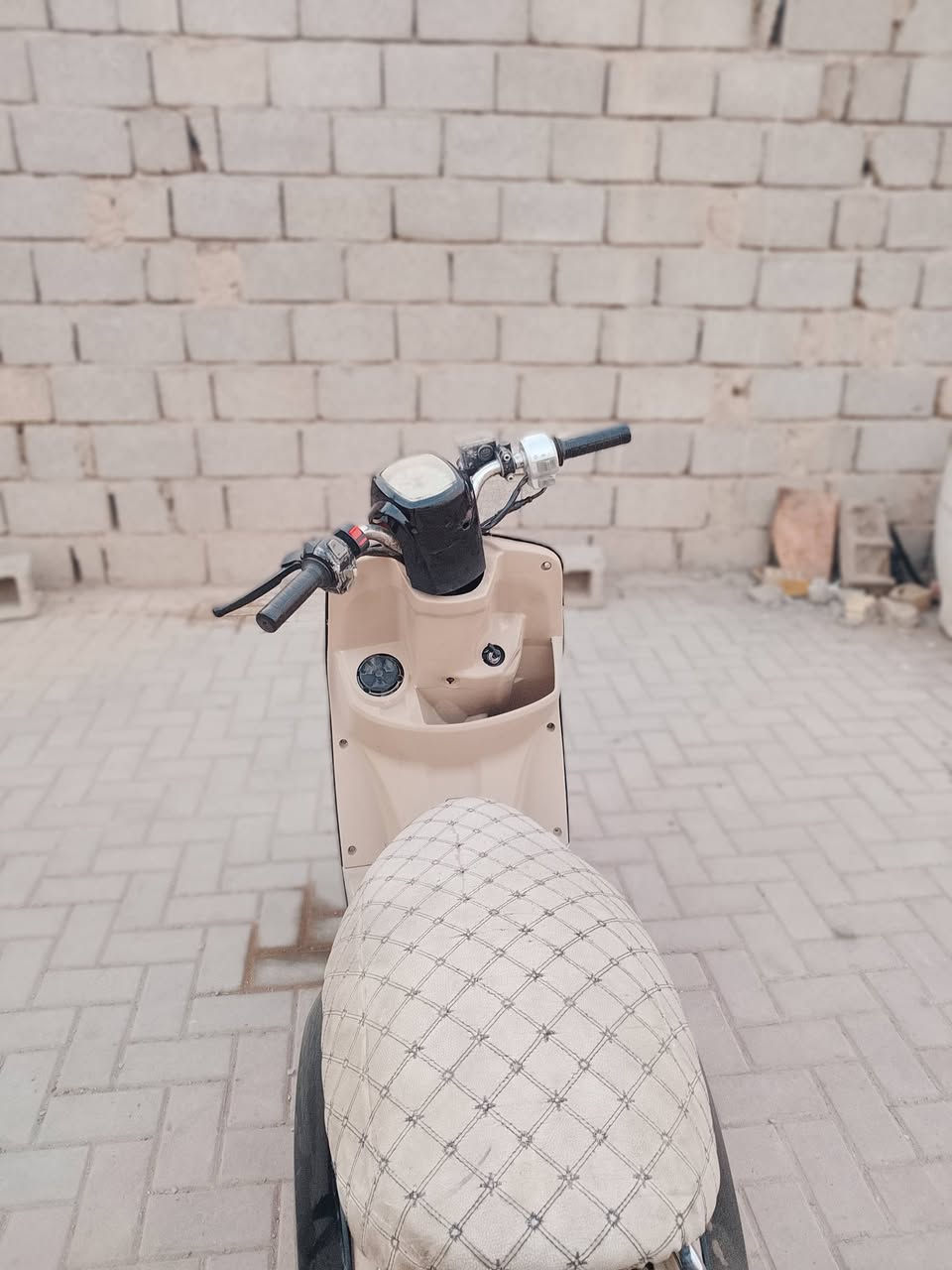 دراجه ماكس بوليسي مكينه بلاد مامفتوحه كابريتر
700$ اوبيها مجال حك الجيه 
بعقوبة التحرير 

***********
