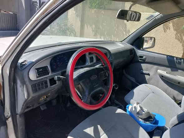 السلام عليكم
للبيع بيكم فورد رينجر اللون ابيض محرك بانزين محور السياره كلش حلوه كير محرك صدر خير من الله تخم تاير وتخم ويل كب كهربائيات كله شغال السياره رقم انبار وتحويل ثاني يوم السعر ٦٥ ورقه وبيها مجال للشراي
للإتصال ***********
