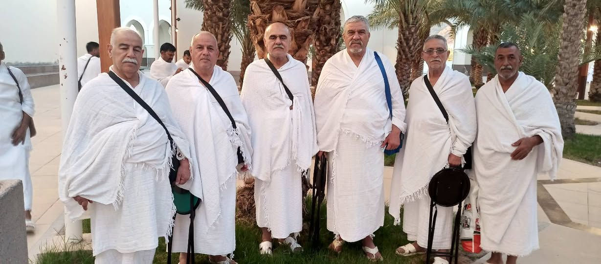 تعلن لكم شركة أرض اوروك وعن طريق مكتبها في المحموديه عن البدئ باستلام جوازات عمرة صفر وتكون عمرتان موعد الرحله بين يوم8/5 ويوم 2026/8/7 
يوجد برنامجان الاول البر برنامج واحد 
والبرنامج الجوي ثلاث برامج 
****************
البرنامج البري/
------------------
ليلتان في المدينه المنوره/ثلاثة أيام 
ثمانية ليالي في مكه المكرمه 
السعر 750000 سبع مائه وخمسون الف دينار عراقي الطعام ثلاث وجبات مع الهدايا والمزارات مدينه ومكه
600000ستمائة الف دينار عراقي بدون طعام للي يرغب بدون الطعام فقط هدايا والمزارات في المدينه ومكه 

برنامج الطيران/
--------------*
$700 ثلاثة أيام في المدينه المنوره وسبعة ايام في مكه المكرمه 
السكن في المدينه المنوره مركزي وفي مكه المكرمه محبس الجن فندق اركان بكه
شامل طعام ثلاث وجبات مع الهدايا والمزارات 

برنامج الطيران**
--------------
$750  ثلاثة أيام في المدينه المنوره وسبعة ايام في مكه المكرمه 
السكن في المدينه المنوره مركزي 
والسكن في مكه المكرمه منطقة إبراهيم الخليل 
السعر شامل طعام ثلاث وجبات مع الهدايا والمزارات مدينه ومكه 

برنامج الطيران،***
---------------
ثلاثة ايام في المدينه المنوره 
سبعة أيام في مكه المكرمه 
في هذا البرنامج اختلاف عن البرنامج البري والاول والثاني الطيران لكون السكن*****
خمسة نجوم 
1-السكن الرباعي 950$
2-السكن الثلاثي 1100$
3-السكن الثنائي 1350$
هذا البرنامج شامل طعام مع الهدايا والمزارات 
###################***
ملاحظه 1--توجد جولات سياحيه من مكه المكرمه إلى مدينة جده. ومن مكه المكرمه إلى مدينة الطائف هذه السفرات الترفيهيه تكون على نفقة المعتمر 
ملاحظه 2-توجد عمرة اقساط لحاملي ماستر الرافدين والرشيد والرعاية والمستفيد والمعيار
سارعو بتسليم الجوازات الى مكتبنا في المحموديه شارع المجمعات مقابل حي البتول او الإتصال على الارقام التاليه 
***********
*********** بيه وات ساب 
*********** بيه وات ساب 
وكذالك فرعنا في الحله الجاج احمد المليسي 
الاتصال على الرقم التالي
0781463876 بيه وات ساب 

تمتعو بالرحله والأجواء الايمانيه واتركو الخدمه علينا لأن خدمت ضيوف الرحمن شرف لنا

