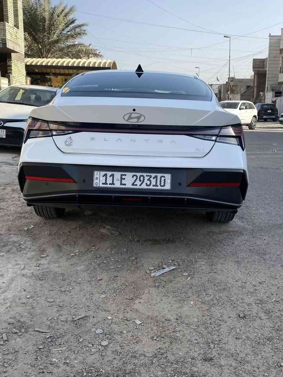 السلام عليكم 
للبيع النترا خليجي موديل 2024
       ((مواصفات فوول))
مكينه 2000
حساس امامي خلفي 
تشغيل عن بعد 
صندوق بصمه +يفتح ذكي 
فتحه سقف 
 شاشه دجيتال كبيره 
بصمه بابين 
تبريد قطعتين 
مثبت سرعة 
ماشية 73 الف 
السياره كفاله من دگت الجاكوج بيه 
السياره بحاله الوكالة 
(حالوب بسيط كلش )
السيارة بسمي (***********)
