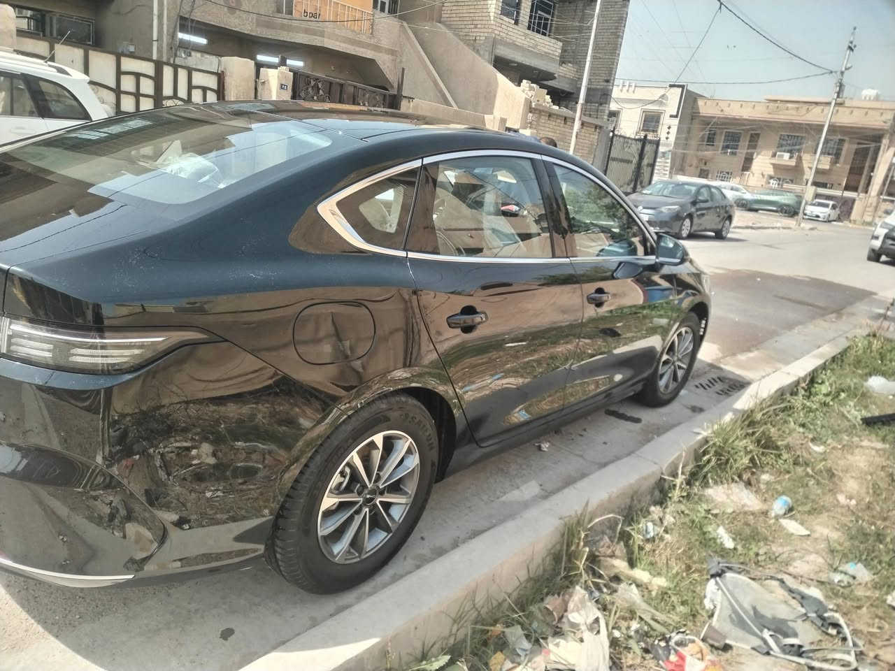 سلام عليكم سياره BYD موديل 25البيع سياره مكفوله كفاله عامه دسترولي مكان بغداد رقم الهاتف ***********
