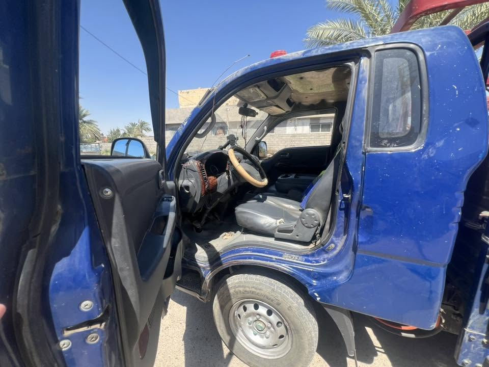 السلام عليكم كيه موديل 8 رقم بغداد بسمي مكينه 3000 مشترك بم ميكانيك كير شاصي مكفول تخم تاير باتري جديد مكان بغداد المعامل السعر 88 وبيه مجال ***********
