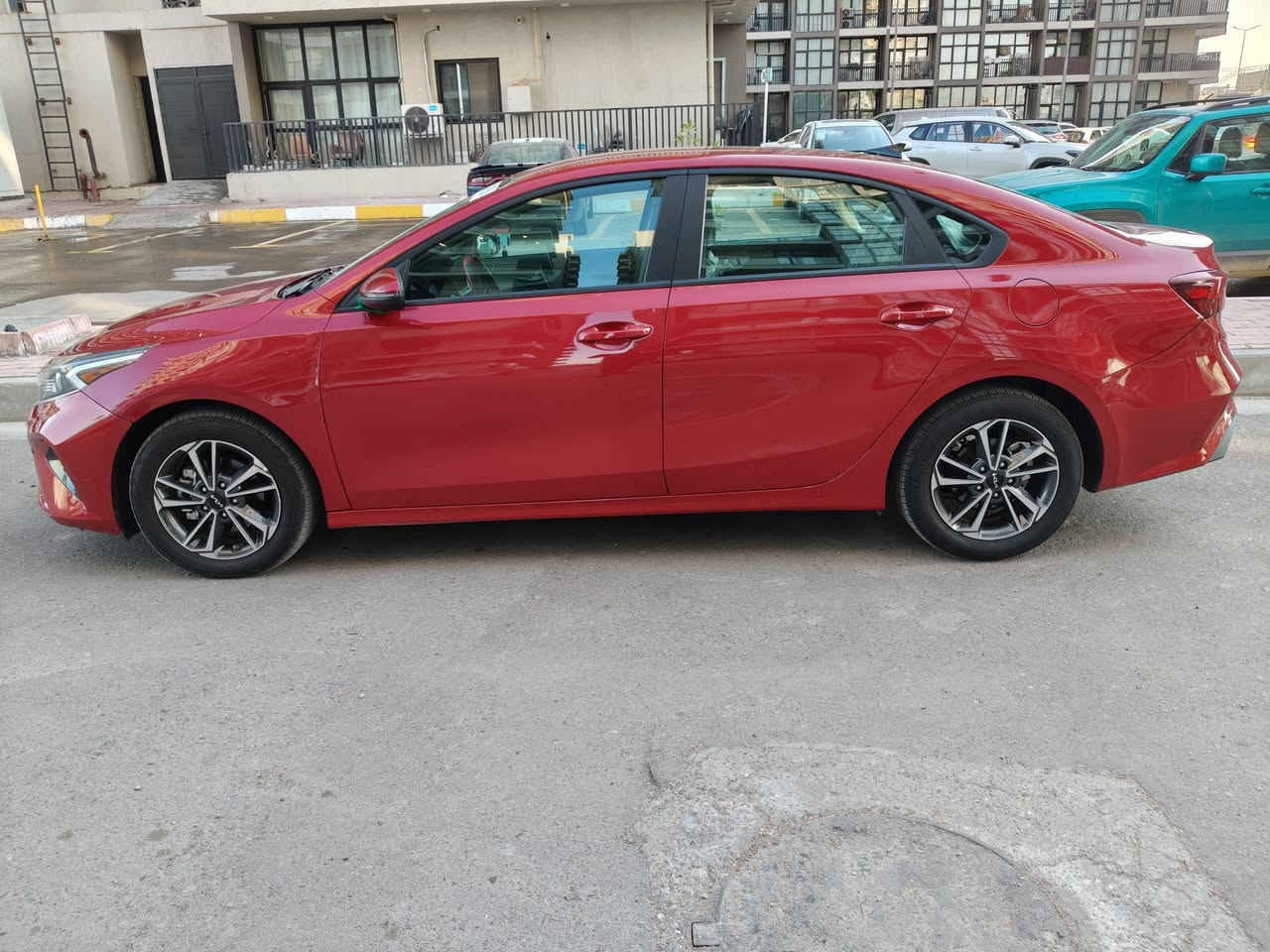 السلام عليكم 
فورتي 2024 وارد امريكي 
ماشيه (16) الف كليو متر 
رقم بغداد بأسمي 
السياره 
حادثها بنيد مبدل فقط 
المواصفات .....
تحكم ستيرن 
كاميرا دواره 
انظمة قيادة سمارت+ وسبورت+ ونورمال
كشنات مخمل
حساسات خلفية مع جرس تنبيه 
رادرات جانبية+ وامامية+ وتحديد مسار + كروز سرعه
.قياده ذاتيه .اوتو هولد. نقطة عمياء 
#للاتصال_واتساب_***********
#السعر165
