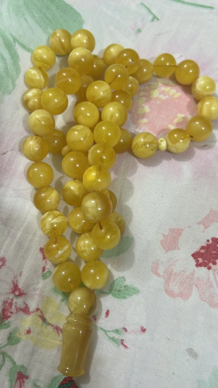 كهرب حر بولندي قديم كريمي بعسل جميل الوزن 97 غرام عدد الحبات 53 حبه المهتم عل خاص رجاء يوجد توصيل


**إذا كنت صاحب هذا الإعلان وتريد حذفه لأي سبب، رجاءا أرسل رسالة إلى الدعم الفني**