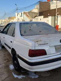 يا الله سلام عليكم بيجو بارص مديل 12 السياره مكفوله من كلشي من عده ضرب...