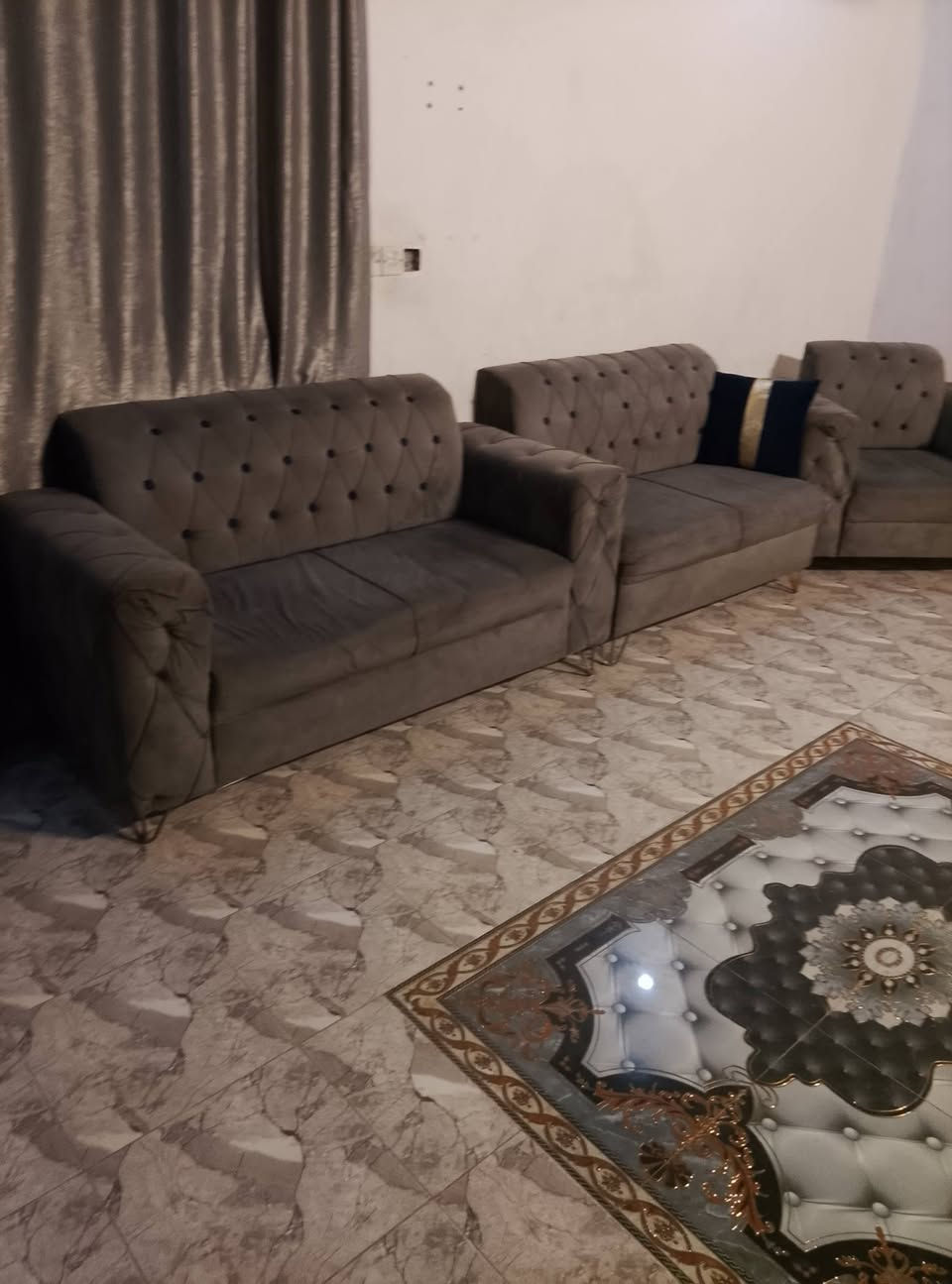 تخم للبيع ١٥ نفر


**إذا كنت صاحب هذا الإعلان وتريد حذفه لأي سبب، رجاءا أرسل رسالة إلى الدعم الفني**