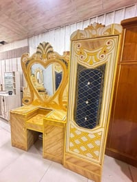 غرف نوم • مستخدمة • شبه جديد