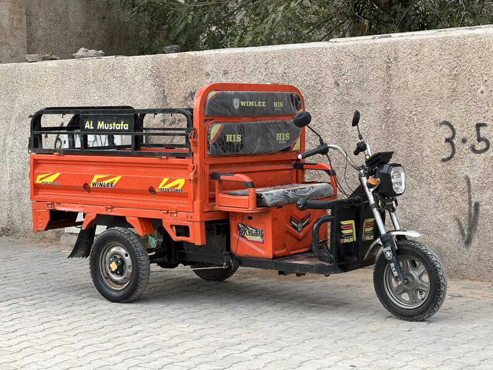 ً
سلام عليكم شباب ستوته شحن البيع ستوته كامله مكمله كلها شغاله او اي نقص مابيها ع فحص كهرباء شغاله  كل عيب مابيها تجي وتفحص وشوف بعينك مواصفاتها 
 موديل 2025
البطاريات 5  45 امبير ع فحص وجدد 
شاحنه جديده بعدها بل كارتونه 
دبل اشاره 
رجوع الخلف 
السرع 1.2.3
لايتات عالي ناصي 
لونها مميز 
وصل المعرض موجود 
نضافه كدامك بل صور 
 

اي استفسار تصالً

***********

مكاني بغداد
