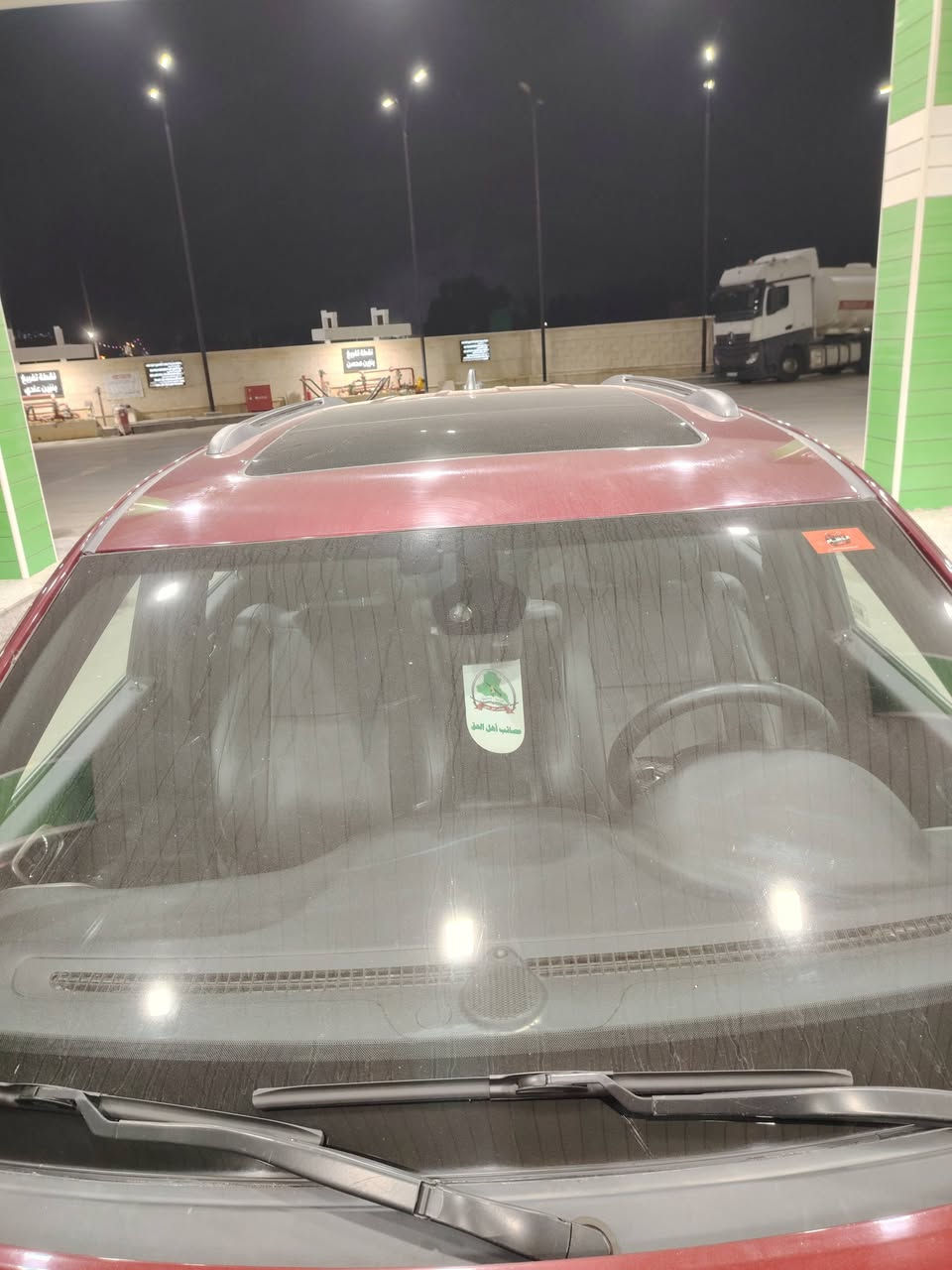 سلام عليكم سيارة للبيع جيب موديل 17 وارد أمريكي داخله اكلين حادث بل عراق فقط جاملغ وبنيد بدون دواخل السياره فول مواصفات واحد على واحد محرك 6 سرندر السيارة جاهزه من كلشي كبل للشارع مال جناي رقم واسط مشروع وطني سنوية مجدده لل 28 السعر 200$ وبي مجال الشراي مكان سيارة كوت مركز مدينة الاستفسار الاتصال على الرقم ***********
