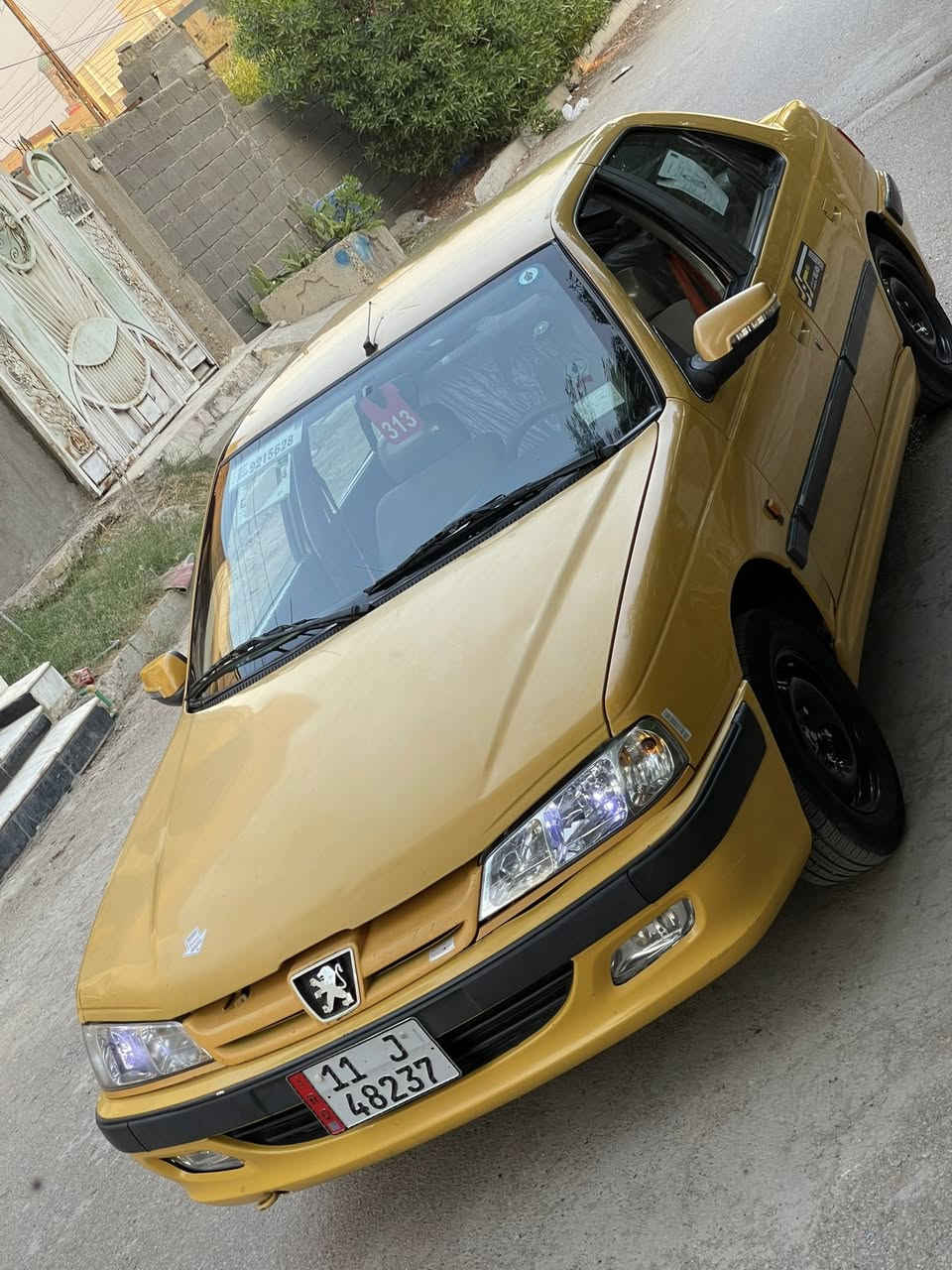 سلام عليكم بيجو 2015 سيارة جديدة وجاهزة بيهة بنيد مبدل وبارد بالجاملغ تخم تاير باتري جديد 
مكانهة بغداد البلديات شارع المصرف 
*********** ابو كرار 
السعر 48 وبيهة مجال
