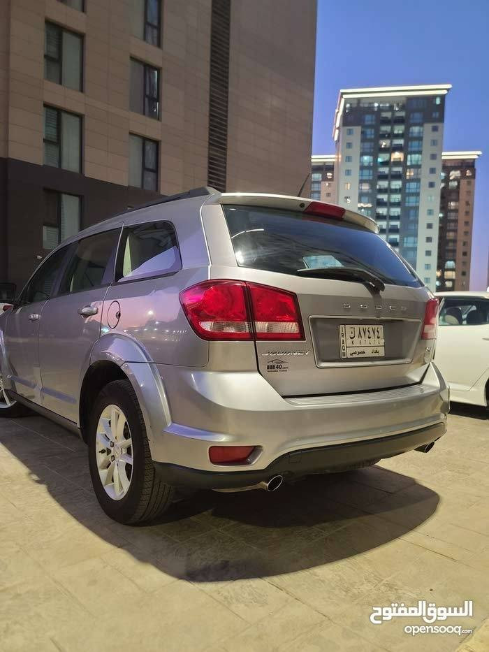 للبيع دوج جورني
7 راكب 
3 قطع تبريد 

رقم بغداد   87474

 Sxt موديل 2017

اللون سلفر

ماشية 133 ألف كيلو    
  
   Flex fuel  محرك 6 سلندر، 

امبدل بيها بونيد فقط، ويحتاج إعادةصبغ للبونيد 

السيارةنظيفة ومحافظة

 الموقع: بغداد اليرموك 
  ***********
    140 السعر قابل للنقاش
