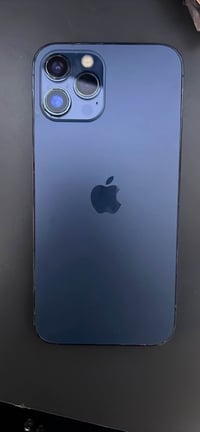 عندي ايفون 12 pro Max   السعه مالته 256   سعره 250  الرقم 07739886133 ...