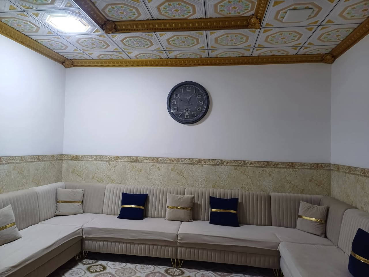 سلام عليكم

#خانووی_مۆدێرن بۆ فرۆشتن ⛪💒
ناونیشان 📍کەلار _ ناحیەی ڕزگاری (سموود) 

◼️ گەڕەکی گەرمیان ناوتیلەکۆیەکان 🌃🌆
◼️ تەنیشت جادە دووسایدە قیرەکە 🛣️🏙️
◼️ ڕووبەری 7 بە 18نیوو = 130 مەترە 📏📐
◼️ طاپۆیەوبەشەردی تەحویل ✅
◼️ کامل ژوورەکانی مەترو بیست کاشییە ✅
◼️ ڕووی لە سلێمانیە🌄 نزیک مقار شوعیەکان🛣️
◼️ خاوەن ماڵ بۆ خۆی کردویتی ✅
    کۆڵانی پاک سەبە نزیک مزگەوتی ئیمام حمزە 

🔴 ژوورەکانی ئەم خانووە پێکهاتووە لە ⬇️

🔶 میوان 🪑🚪
🔶 مساعد مطبخ 🍽️🫖
🔶 هۆڵێک 🖼️
🔶 ژوورێکی نوستن 🛋️🛏️
🔶 ڕۆشنایی 🪟
🔶 مشتەمەلات 🛁🚿

بۆ زانینی نرخ 💵 تەنها خاڵێک لە کۆمێنت دانێ ڕاستەوخۆ بە نامە نرخەکەیت پێ دەگات یان پەیوەندی بکەن بەم ژمارانەوە 📲📞📳

***********📞✅

***********📞✅

دەتوانن سەردانی
#نوسینگەی_ئازاد_لە_سموود بکەن 

ناونیشانی نوسینگە ◀️ ڕزگاری جادەی نێو بازاڕ 🛣️
🔴 سەرووی شارەوانی سموود. 🌆🏣
🔴 تەنیشت شیرینی خانەی زانا🍹🏢

ئێوەی بەڕێزیش هەر موڵکێکتان هەبوو بۆ فرۆشتن یان ویستان بیکڕن دەتوانن ڕەسم و زانیارییەکانتان بنێرن بۆ ژمارە ڤایبەری 📳✅ ***********
