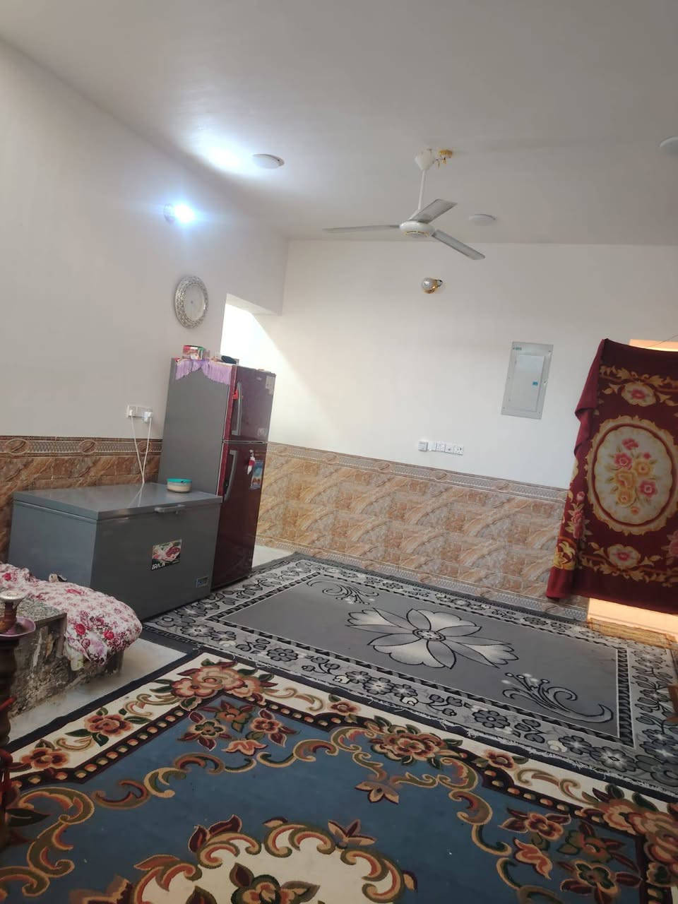 يعلن مكتب المرتضى للعقار 
عن توفر دار للبيع في  منطقه البوفراج قرب مدرسه ابن زيدون 
بناء حجر  
المساحه الكليه   700متر 
طابو زراعي  سند 25 تحويل مباشر 

السعر 150 وقابل للتفاوض 
للمزيد من التفاصيل زياره موقعنا  قرب الطاحونه او الاتصال ع الارقام التاليه 
***********
***********
ابو كرار الفراجي 
#المتابعين
