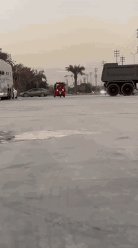 تك تك موديل 2022 شهر 11 كنر (مضلع) بيها شبر بصفحه وشبر بلغد محرك خير م...