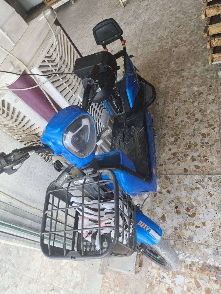 سلام عليكم نضيفه للبيع ب350 وبيهة مجال بسيط 3سرع تمشي 60 اذا وزن خفيف واذا ثكيل 50 النجف, العراق


**إذا كنت صاحب هذا الإعلان وتريد حذفه لأي سبب، رجاءا أرسل رسالة إلى الدعم الفني**