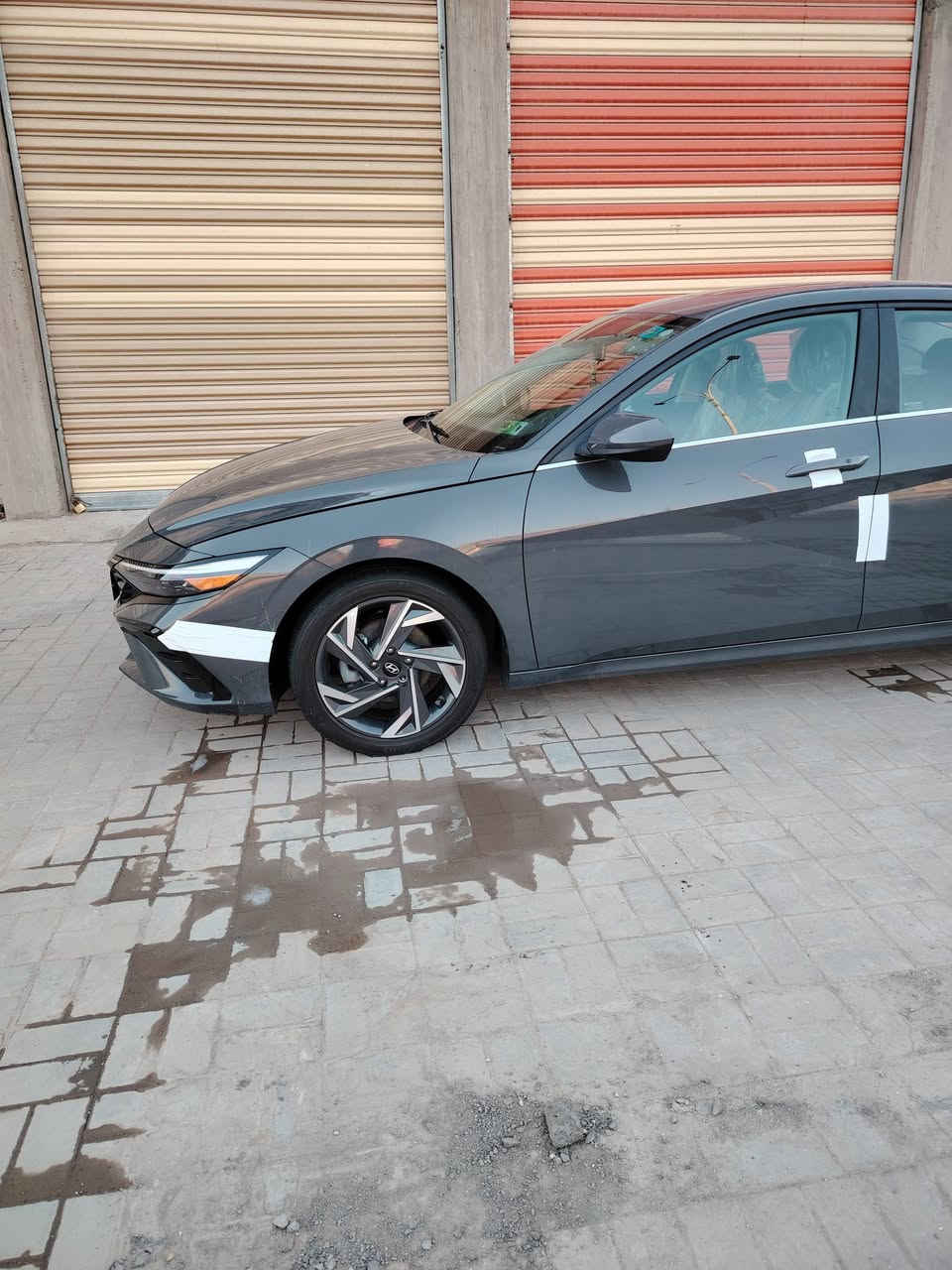 سلام عليكم انتره 2025 وراد امريكي حادثه خلفي   بارد بقبق الجنطه فقط  مرقم مثنى شهداء مواصفات للاخير ***********
