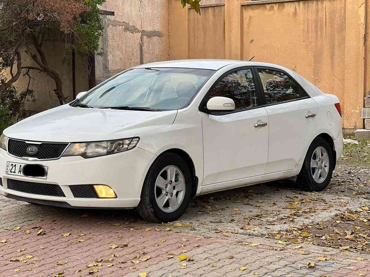 سياره كيه سيراتو موديل 2010 ثلاث  نص بي ضبغ بدون دواخل وره كدام كبس سنويا رقم جديد هزه جديد تايرات جديد صدر امامي خلفي جديد سكان ڤوليوم شاشه ايباد كاميره مير مكينه شرط شرط تحول سعر 89بي مجال عينوان كركوك رقم مبايل *********** كركوك, العراق
