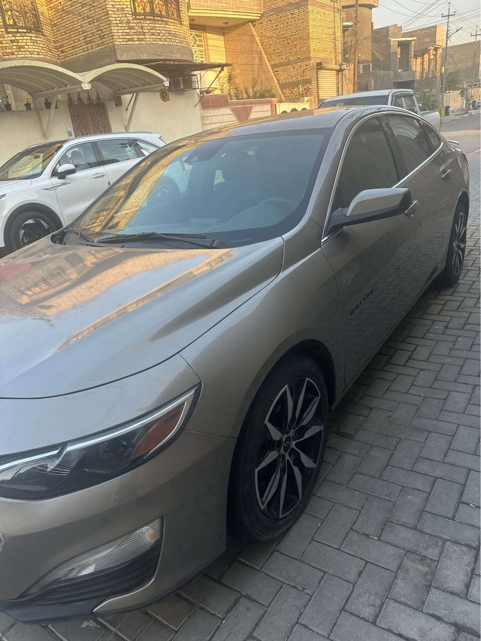 ماليبو 2024 معوقين بصرة  موصافات RSحادثهة موضح با صورة جاملق وبنيد بدون شاصي مرقم كامل ما بيهة اي نقص سيارة احلى من الصورة سيارة جديدة اخت الزيرو ماشية قليل 4.346كم  يعني اخت الزيرو
السعر /137وبيهة مجال قليل 
بيع مستعجل
عنوان /البصرة. ياسين خريبط 
رقم /*********** البصرة, العراق
