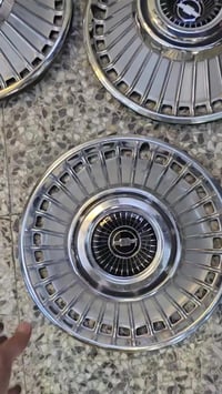 كبات 63 حجم 14 للبيع. سعر 250 عنوان بغداد شارع فلسطين 07707990840