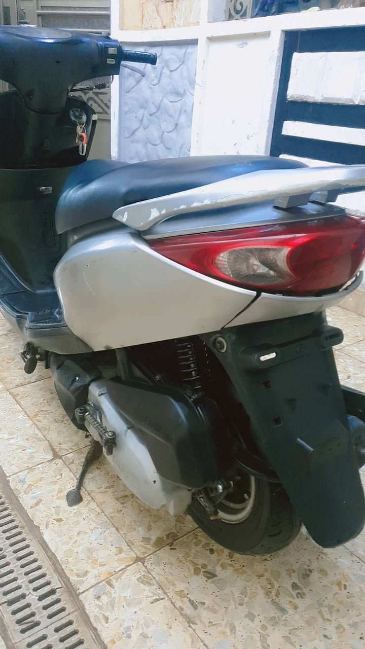 السلام عليكم
بريز فحل شلعه معدل محرك مامفتوح
منفيس موجود
بيها ملاحظات بسيطه بالكفر الأمامي
اريد مراوس بسكنس فحل وانطي فرق
مكاني بغداد ***********
