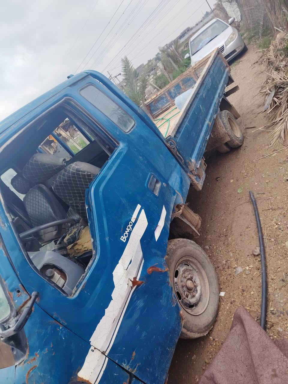 سلام عليكم للبيع كيه حمل مديل
2003 ابيعها على هل وضع مالها سياره شقاله وكلشي ما بيها بيها نواقص بس تشتقل كلشي ما بيها اخوان مكلف بل نشر لحد يدخل خاص هاذا رقم صاحبها مكان سياره بغداد ابو غريب خلف محطه جوهره العدنان *********** هاذا صاحب سياره ***********
