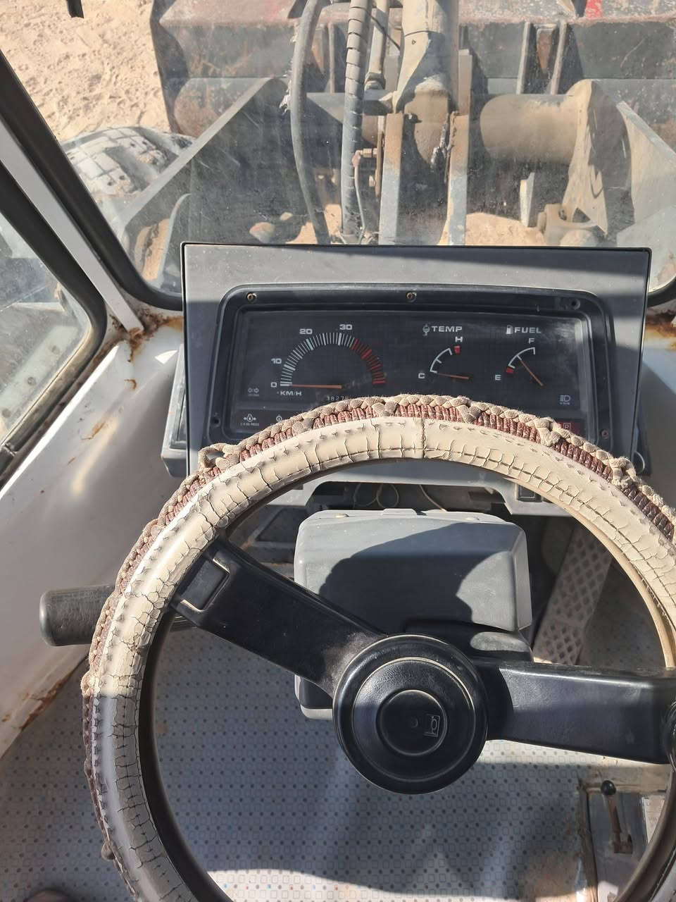 شفل كاوسكي50 مكينه 4ازوزه رقم بصره السعر 260وبي مجال ***********
