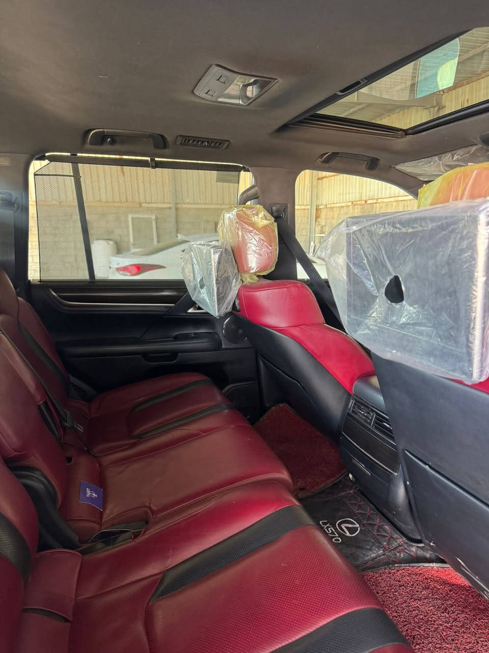 لكزز سبورت
٢٠١٨
ماشيه ١٤٠ الف
رقم بغداد 
***********
مكاني بغداد
