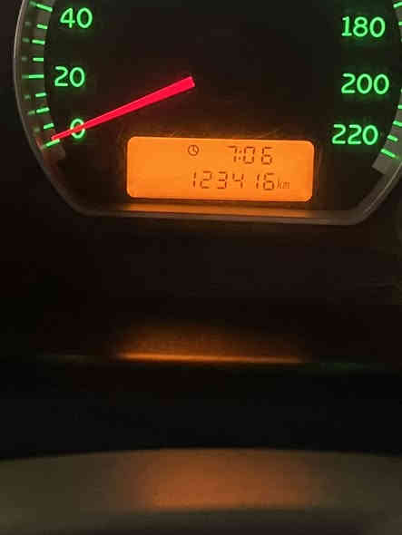 السلام عليكم 
شيري كيوكيو للبيع موديل 2012
السياره ماشيه 120
سياره بدون صبغ 
محرك وكير شرط 
والسياره جاهزه طخم تايه جديد 
طخمها كلو جديد 
شاشه ومضخم وسماعات جدد
داخلها جديد كابون بانزين بيها 
صاحبها الشرعي موجود 
رجاء المؤشراي يعبر المنشور 
***********. ***********
الاتصال عل رقم وعل خاص
