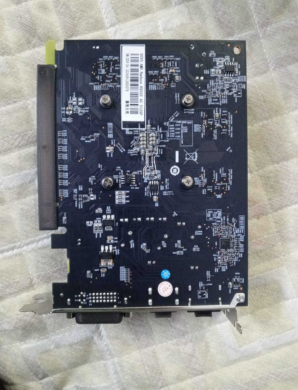 rx550 ddr5 4g  كارت شاشه بدون منفذ طاقة متوفر  4 قطع بغداد, العراق


**إذا كنت صاحب هذا الإعلان وتريد حذفه لأي سبب، رجاءا أرسل رسالة إلى الدعم الفني**