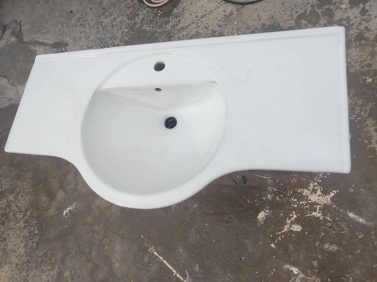 مغسلة ديلاب للبيع نضيفة للبيع السعر 40 للتواصل ***********
