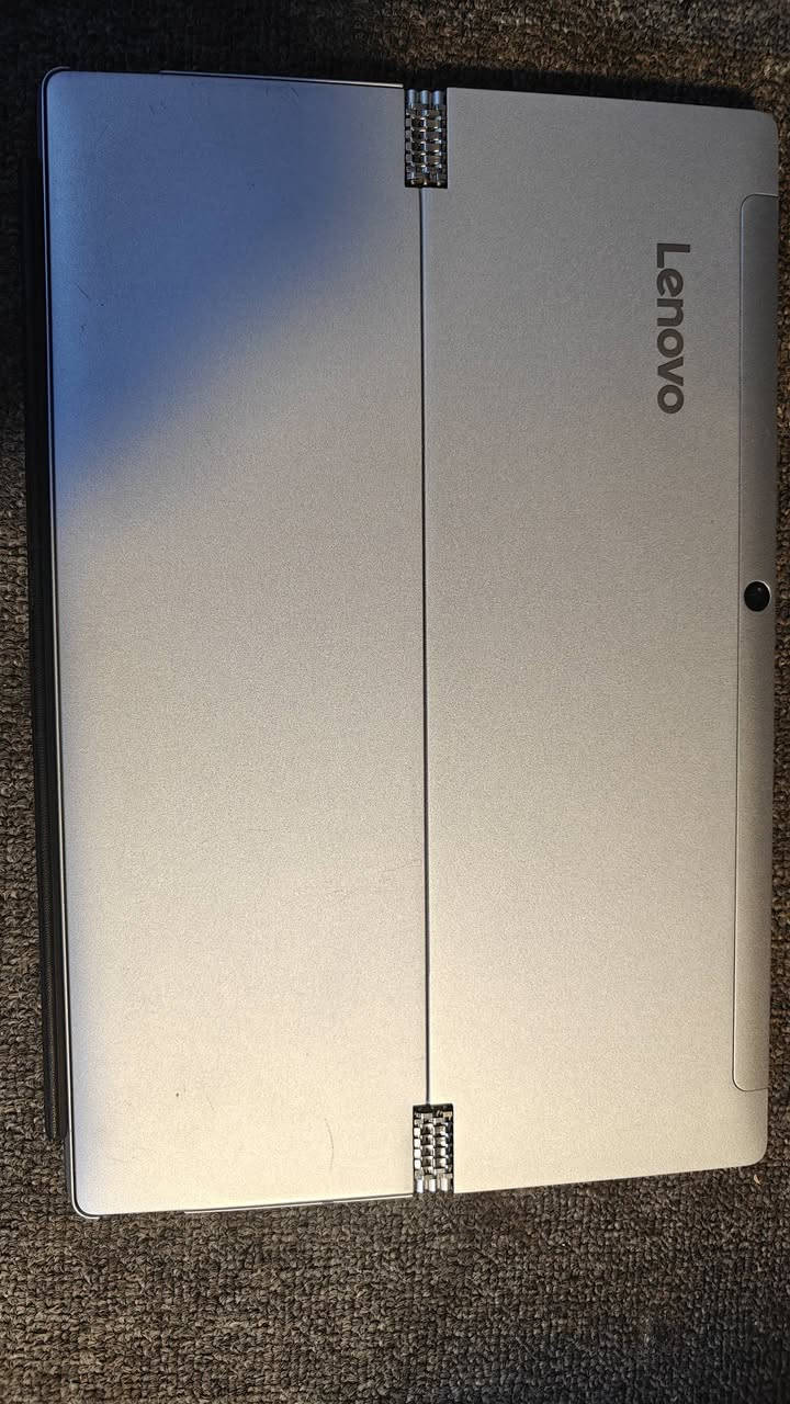 لينوفو حجم 13
Cor i3 باقي المواصفات بالصور
150 الف


**إذا كنت صاحب هذا الإعلان وتريد حذفه لأي سبب، رجاءا أرسل رسالة إلى الدعم الفني**