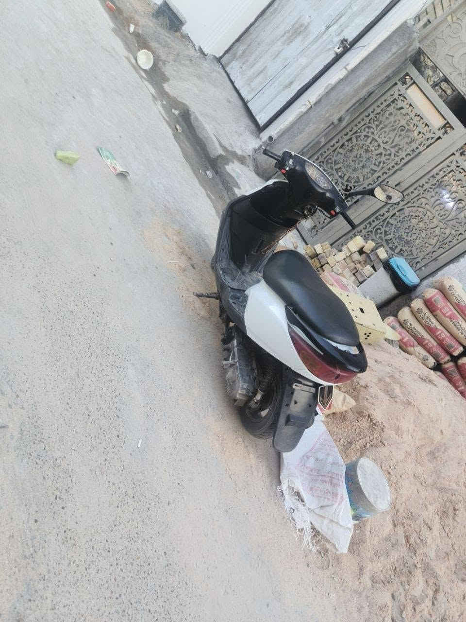 للبيع بيها خيط بخار بس من ديرلها دهن ريدها ب350 ***********
