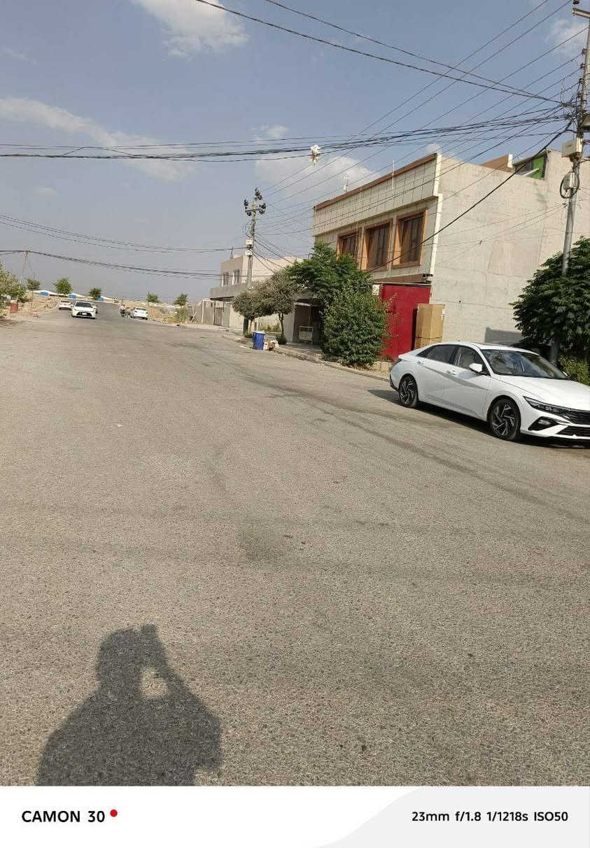 خانوو بۆفرۆشتن
ناونیشان هەولێر بێرکۆتی نوێ
ڕووبەر 100م کارت و وەکالەیە
دوونهۆمە
پێکهاتووە لە
دووژووری نوستن 
هۆڵ
چێشتخانە
ژووری میوان
ڕوو ئاراستەی قیبلەیە
کۆڵانی بەردەمی 20مەتریە

وەتساپ/***********
